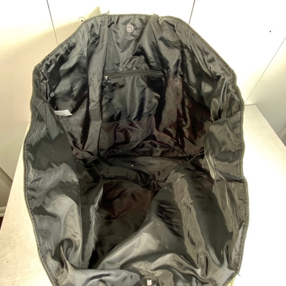 Victoria’s Secret ‘Limited Edition’ Pink beach bag - Picture 7 of 8